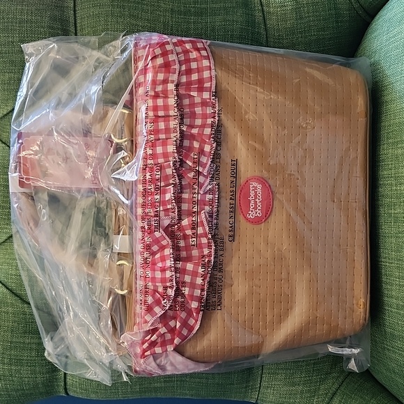 Strawberry Shortcake Gingham Basket Crossbody Bag - Picture 7 of 7